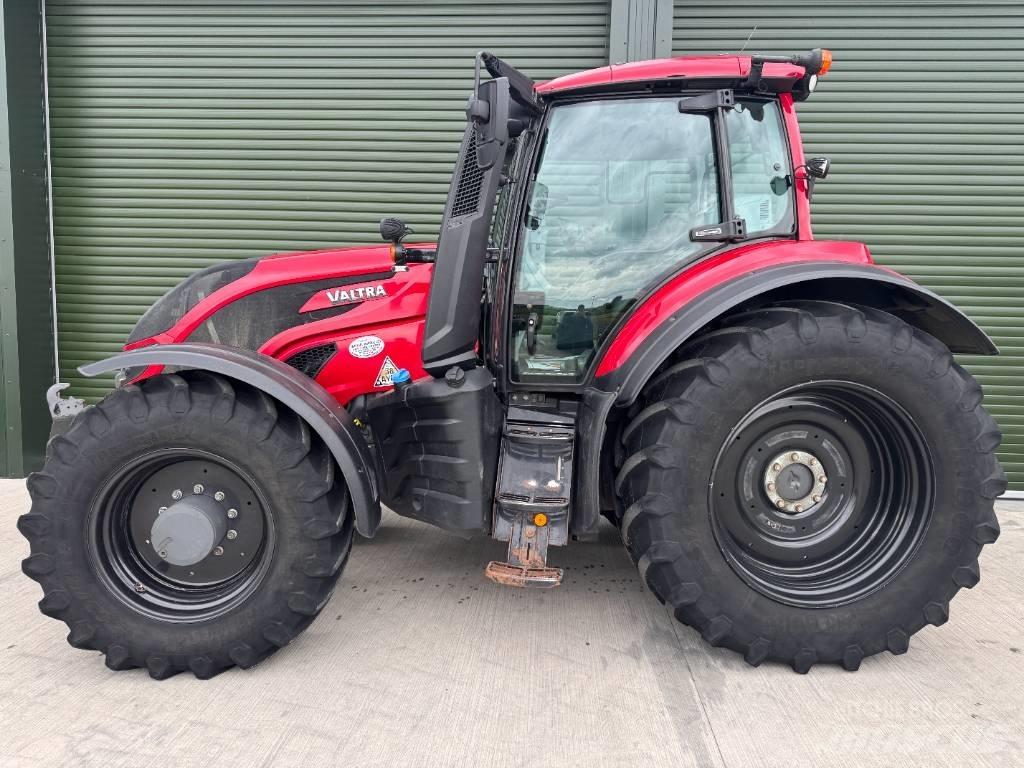 Valtra T 234 V Tractors