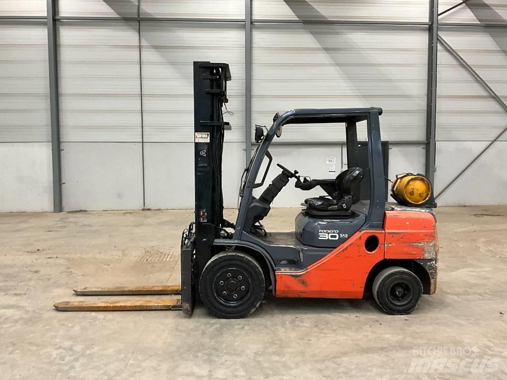 Toyota Tonero 30 LPG trucks
