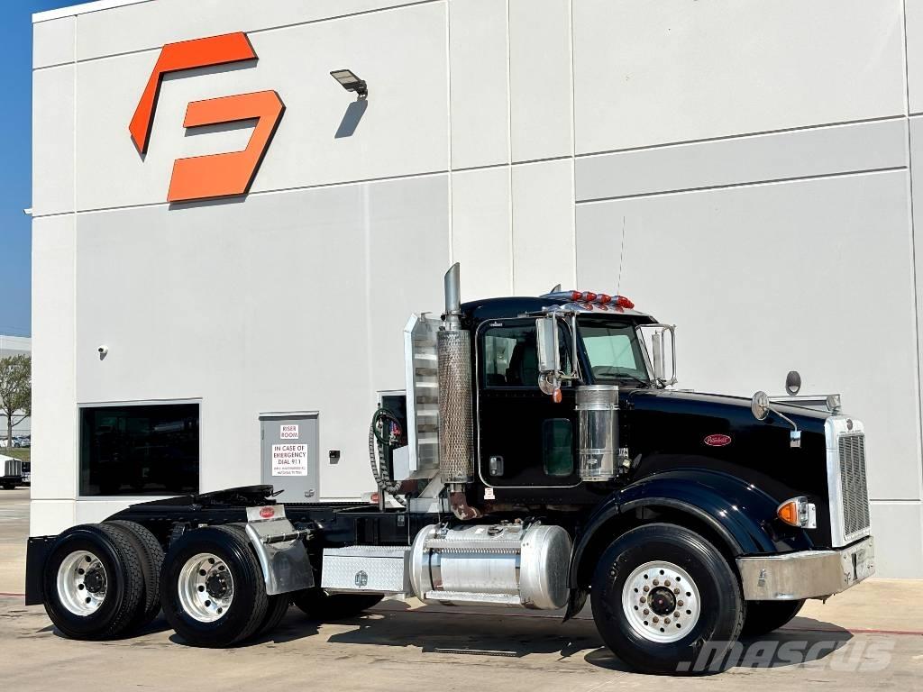 Peterbilt 378 Conventional Trucks / Tractor Trucks