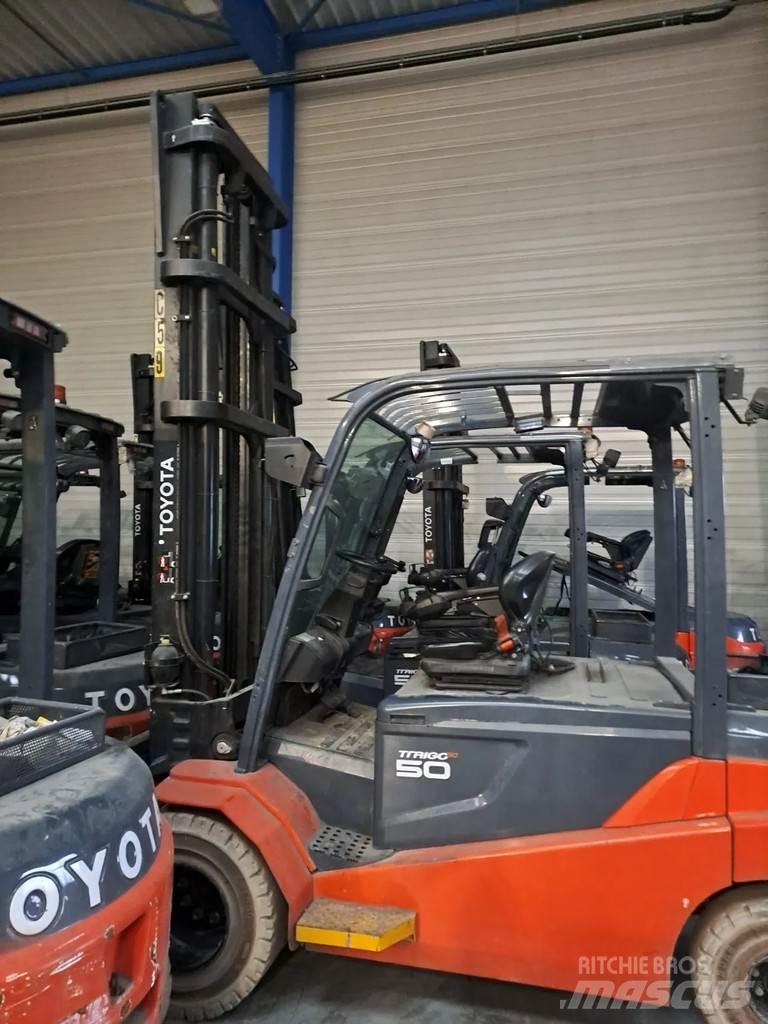 Toyota 8FBMT50 Misc Forklifts