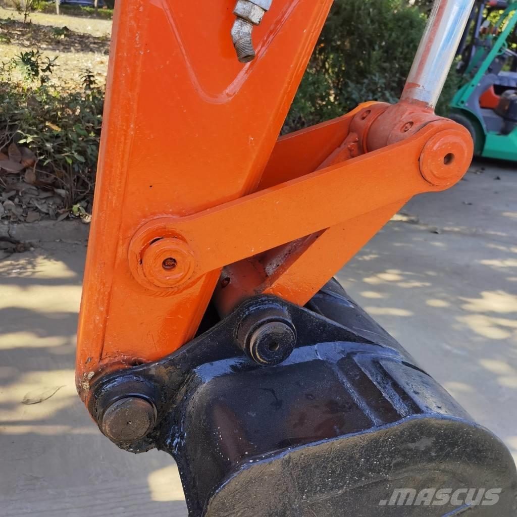 Hitachi ZX70 Mini excavators  7t - 12t