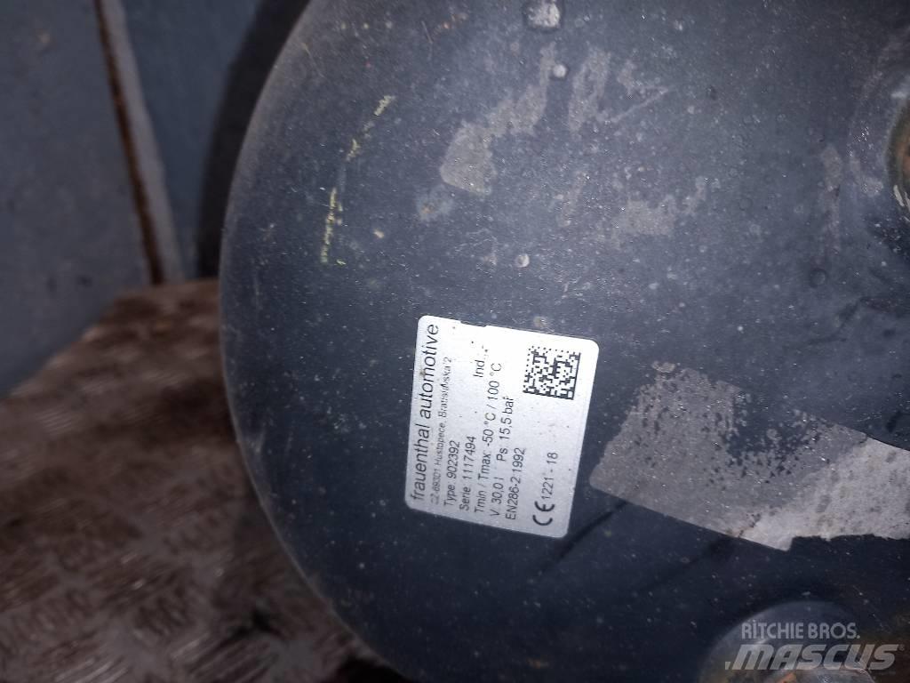 Volvo FH 12      20485245 Brakes