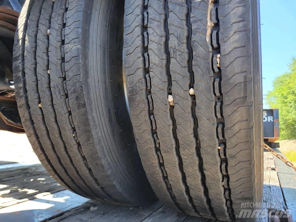 Trail King TK170 Lowboy trailer