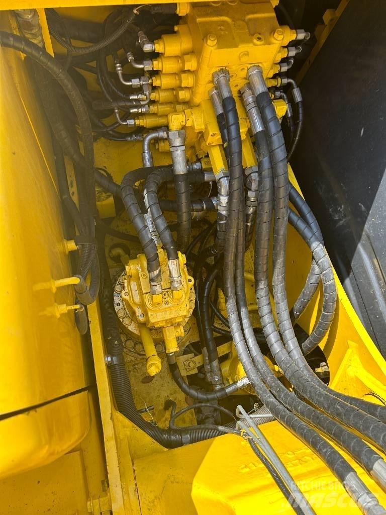 Komatsu PC 130 Mini excavators  7t - 12t