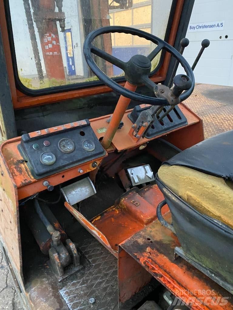 Jelau truck Misc Forklifts
