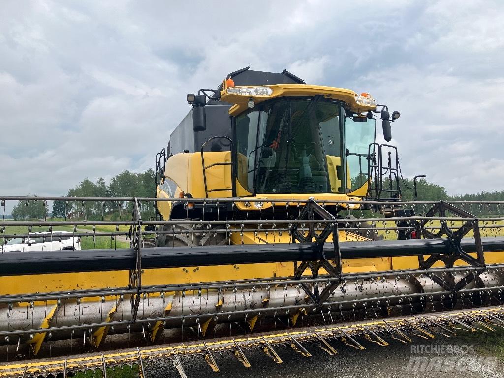 New Holland CR 9.80 Combine Harvesters