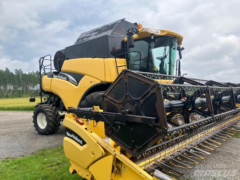 New Holland CR 9.80 Combine Harvesters