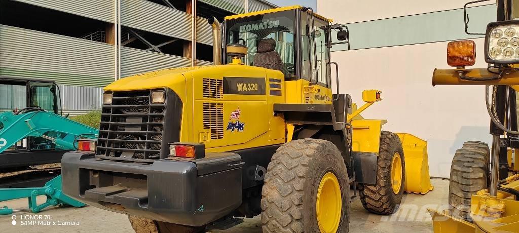 Komatsu WA 320-5 Wheel Loaders