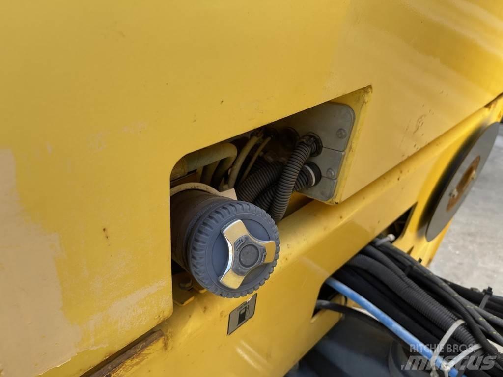 Bomag BW 151 AD-2 Twin drum rollers