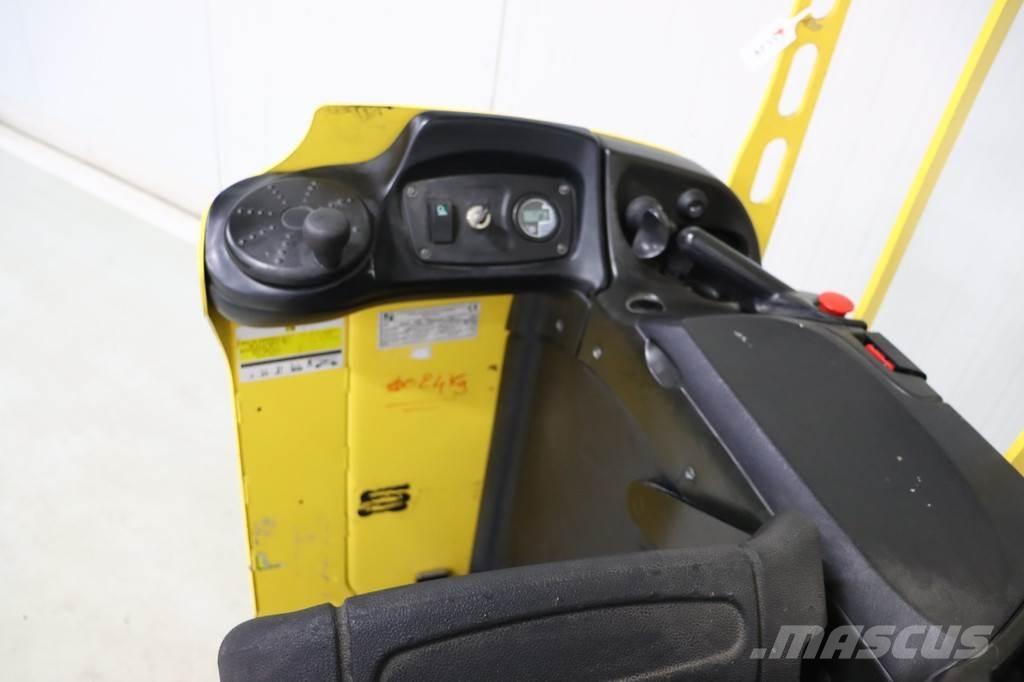 Hyster RP2.0N Low lift order picker