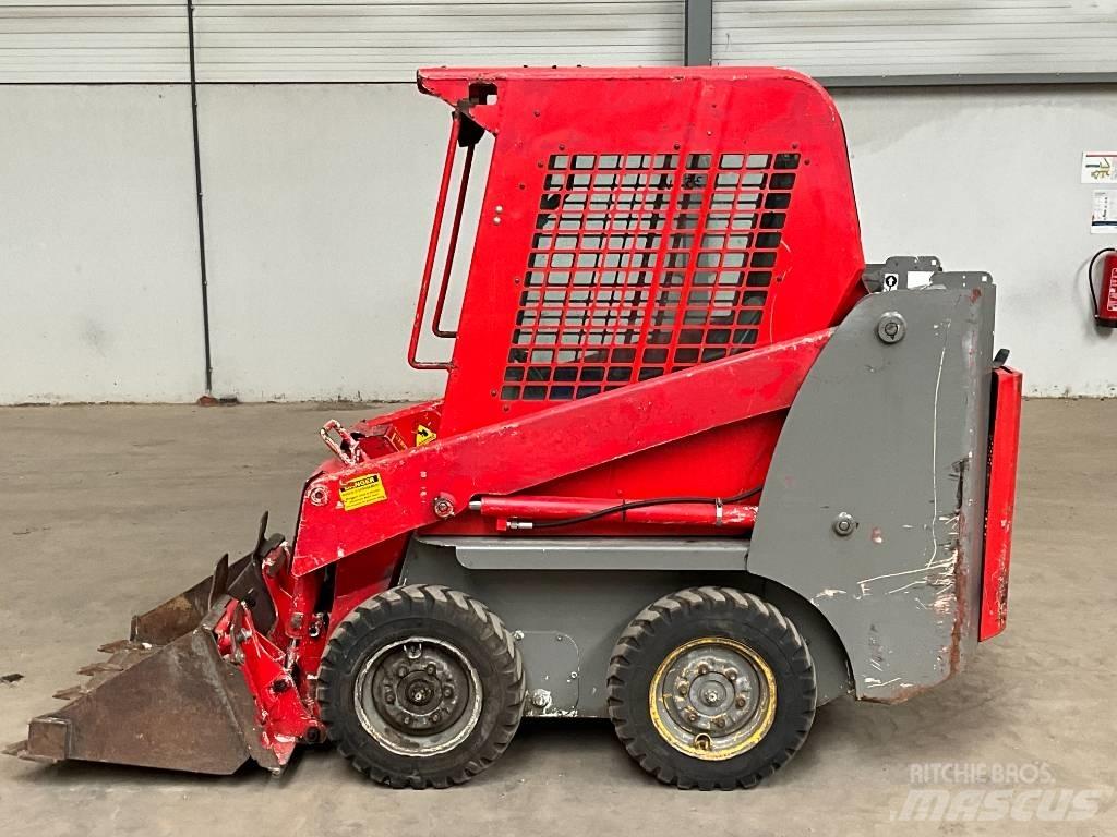 Gehl SL1640 E Skid Steer Loaders