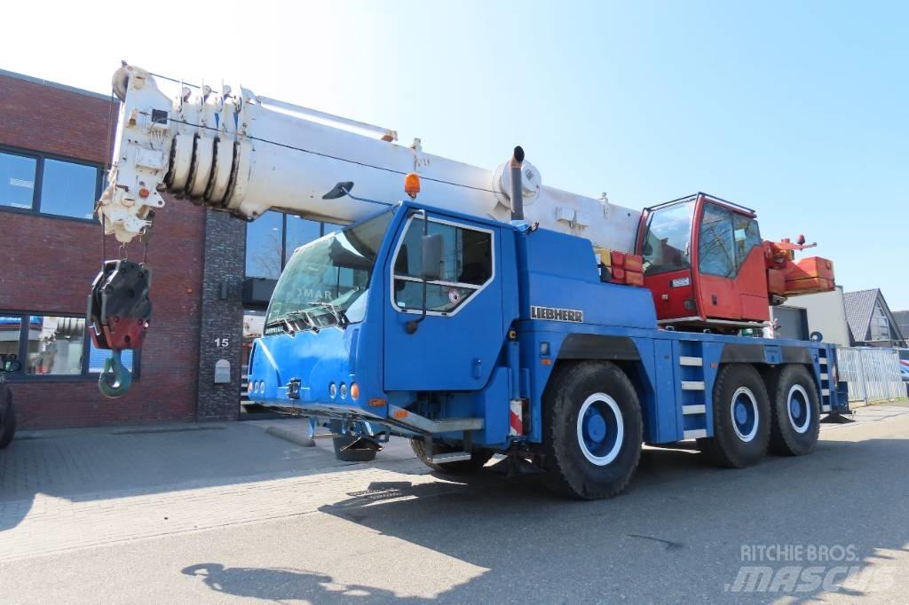 Liebherr LTM 1055-1 Mobile and all terrain cranes