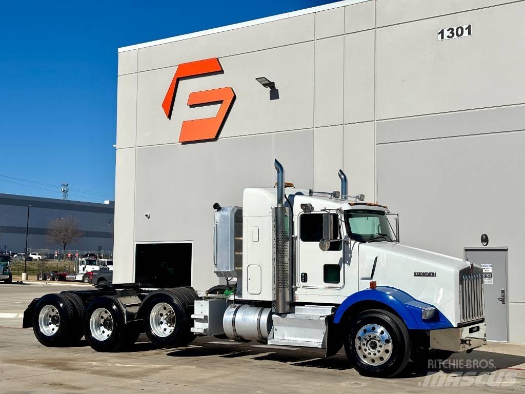 Kenworth T 800 Conventional Trucks / Tractor Trucks