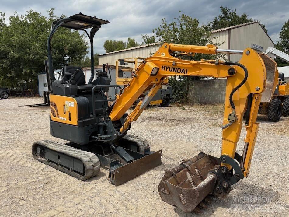 Hyundai R17-9 Mini Excavators <7t (Mini Diggers)