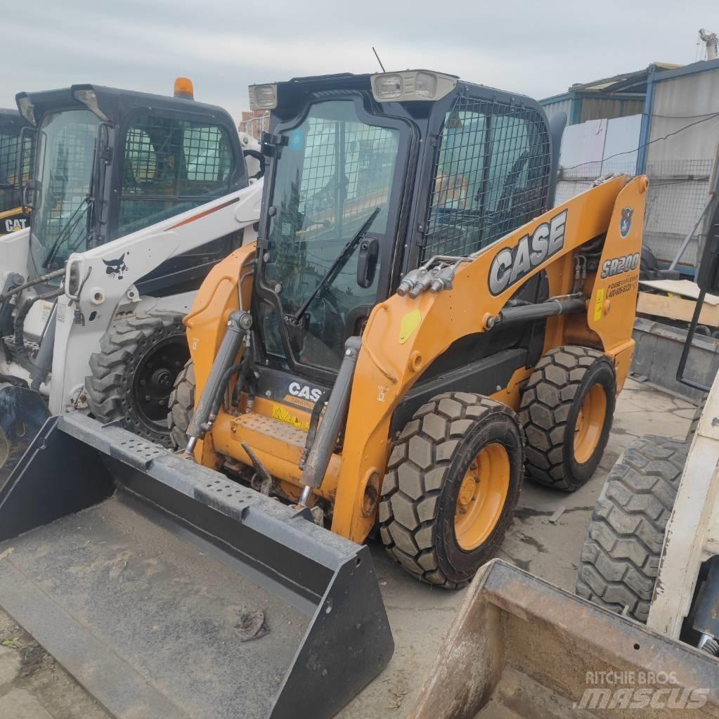 CASE SR 200 Skid Steer Loaders