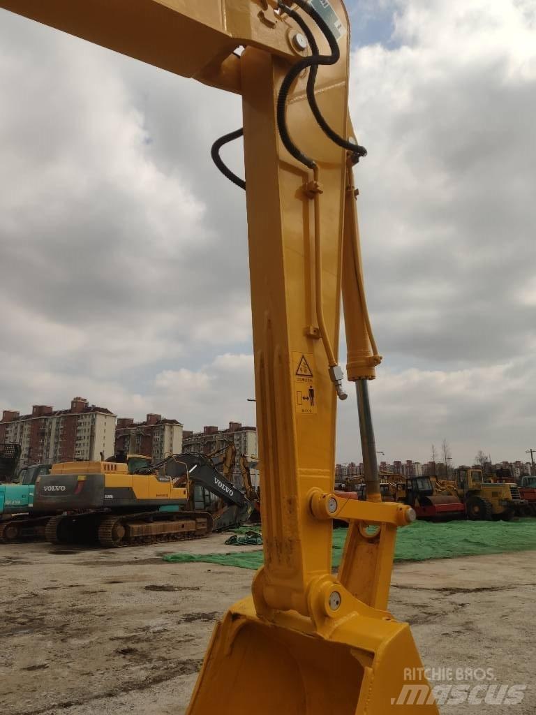 Komatsu PC 200-8 Mini excavators  7t - 12t