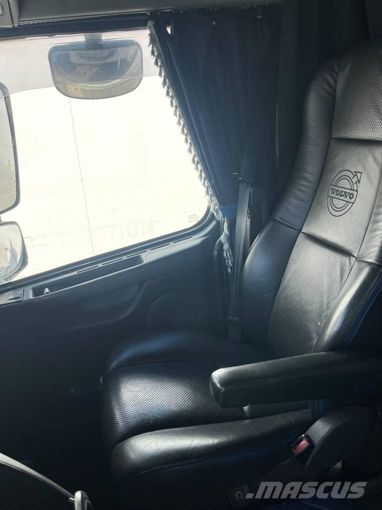 Volvo FH 12 Conventional Trucks / Tractor Trucks