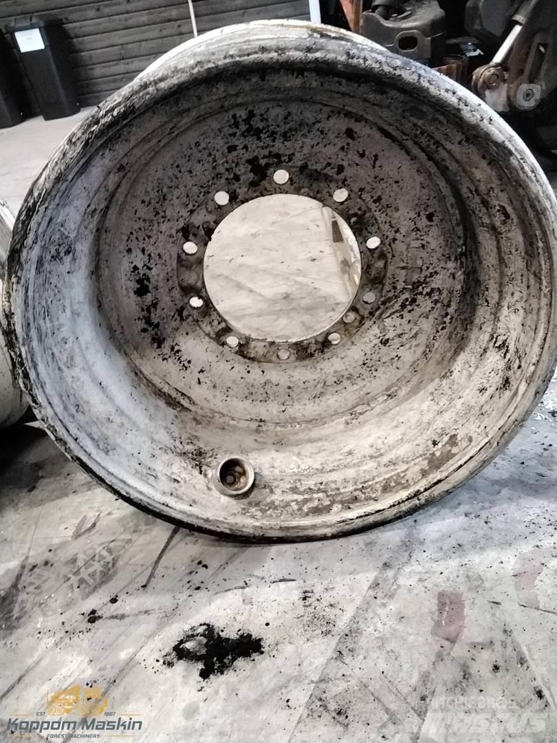 Sampo Hr46x 15x28 Tires, wheels and rims