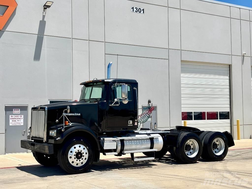 Western Star 4900 Conventional Trucks / Tractor Trucks