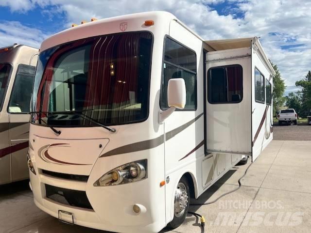 Thor Hurricane M32A Motor homes and travel trailers