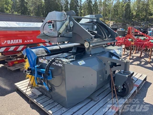 Snowek Circulus C220 Sweepers