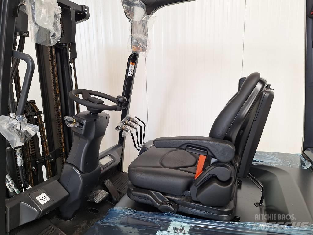 Bobcat B25X-7 PLUS Electric Forklifts