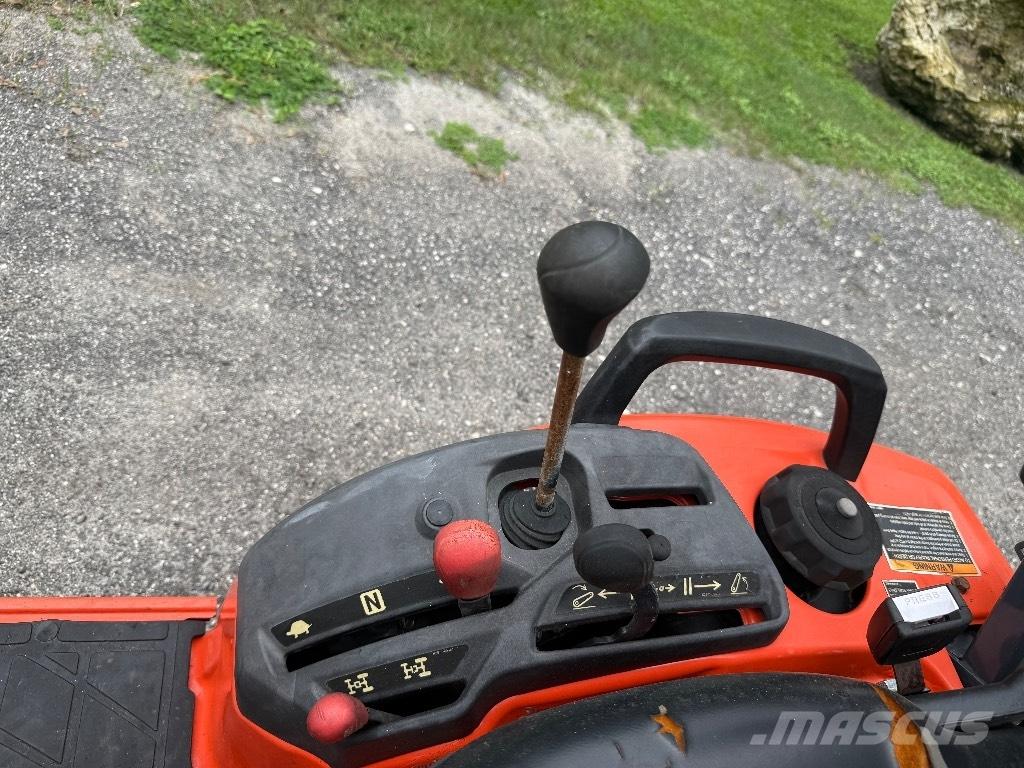 Kubota BX2380 Tractors