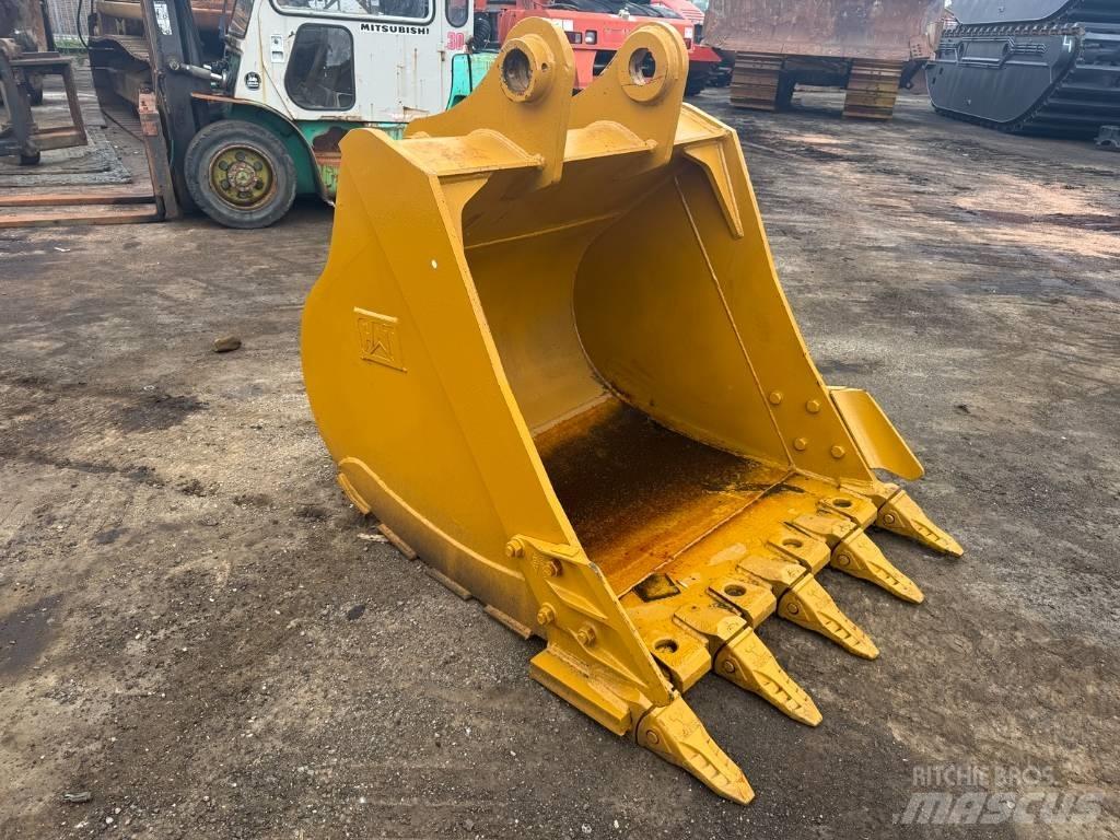 CAT 320 bucket Buckets