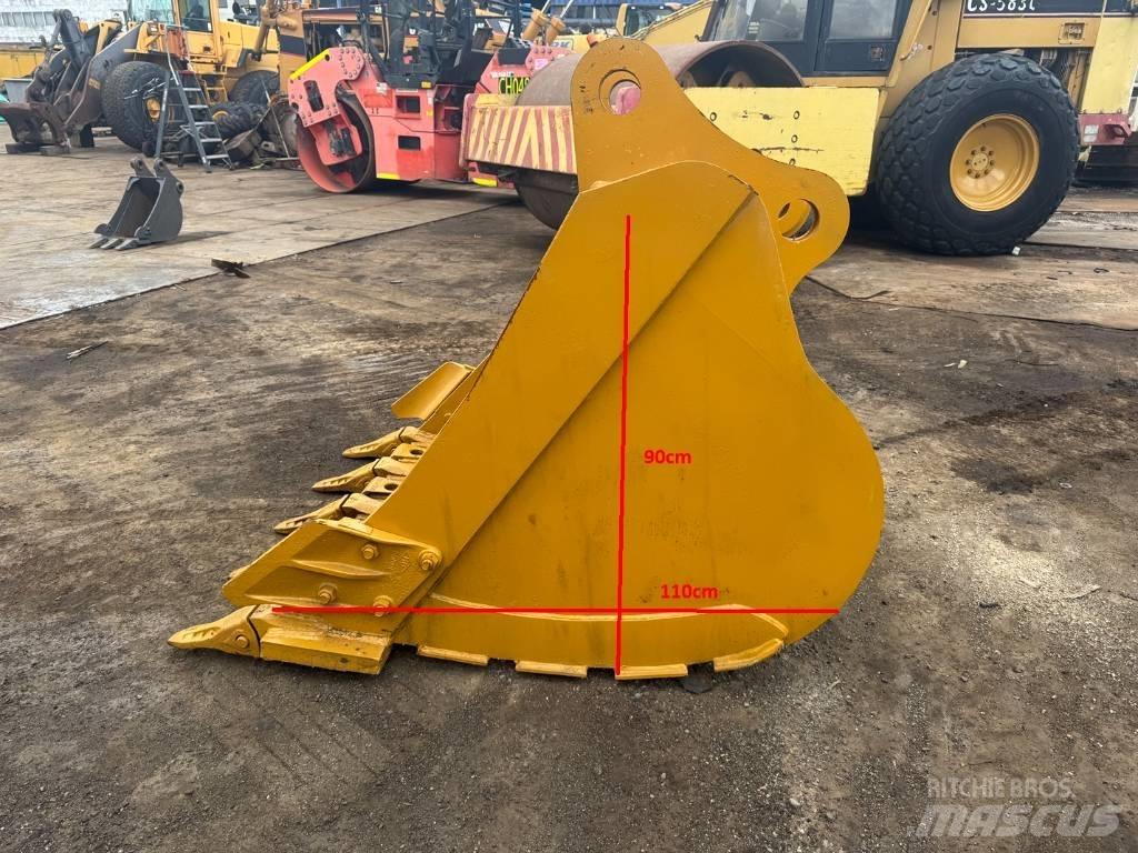CAT 320 bucket Buckets