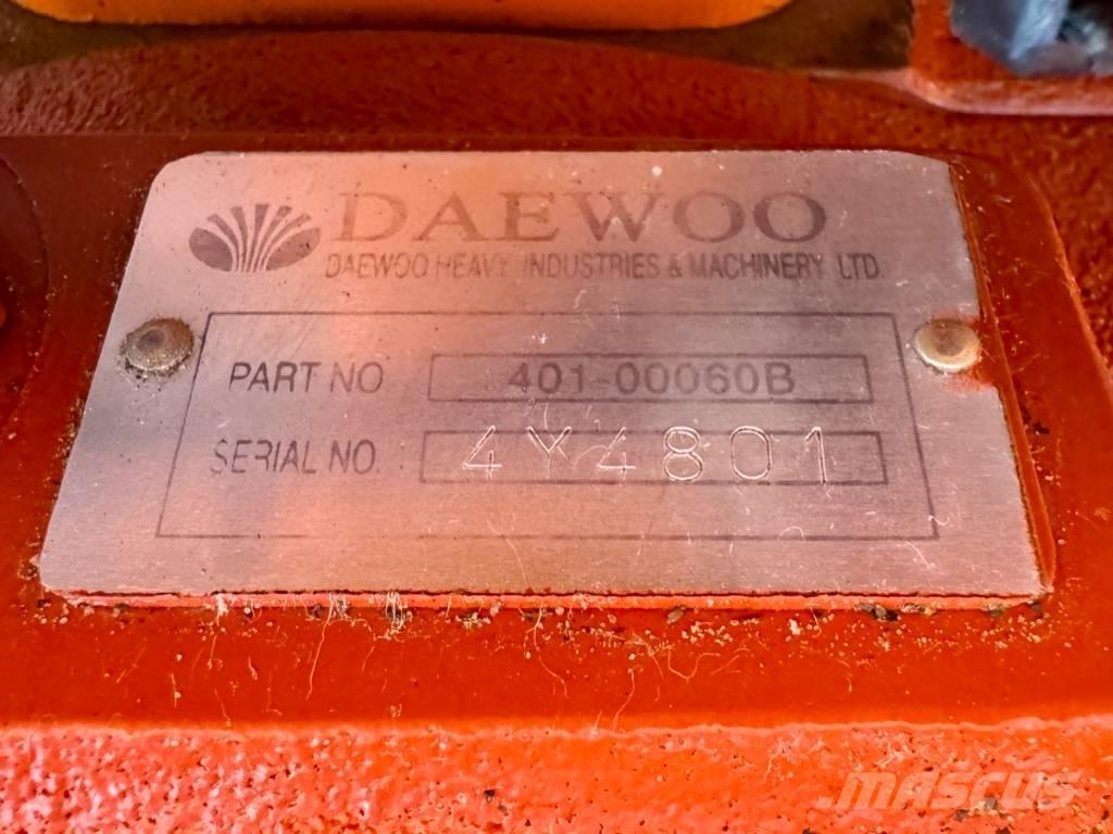 Doosan SOLAR 210W Wheeled Excavators