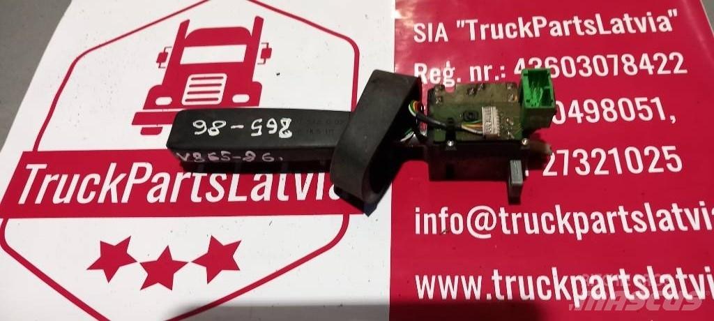 Volvo FH 12.  3944025 Cabins and interior