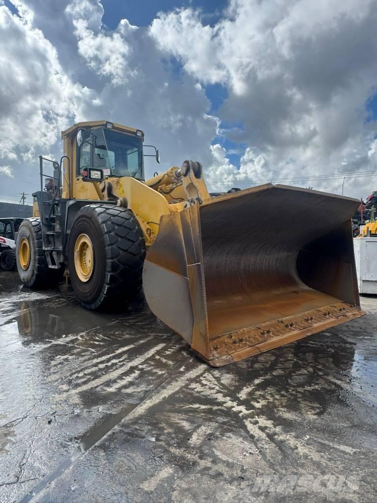 Komatsu WA 500-3 Wheel Loaders