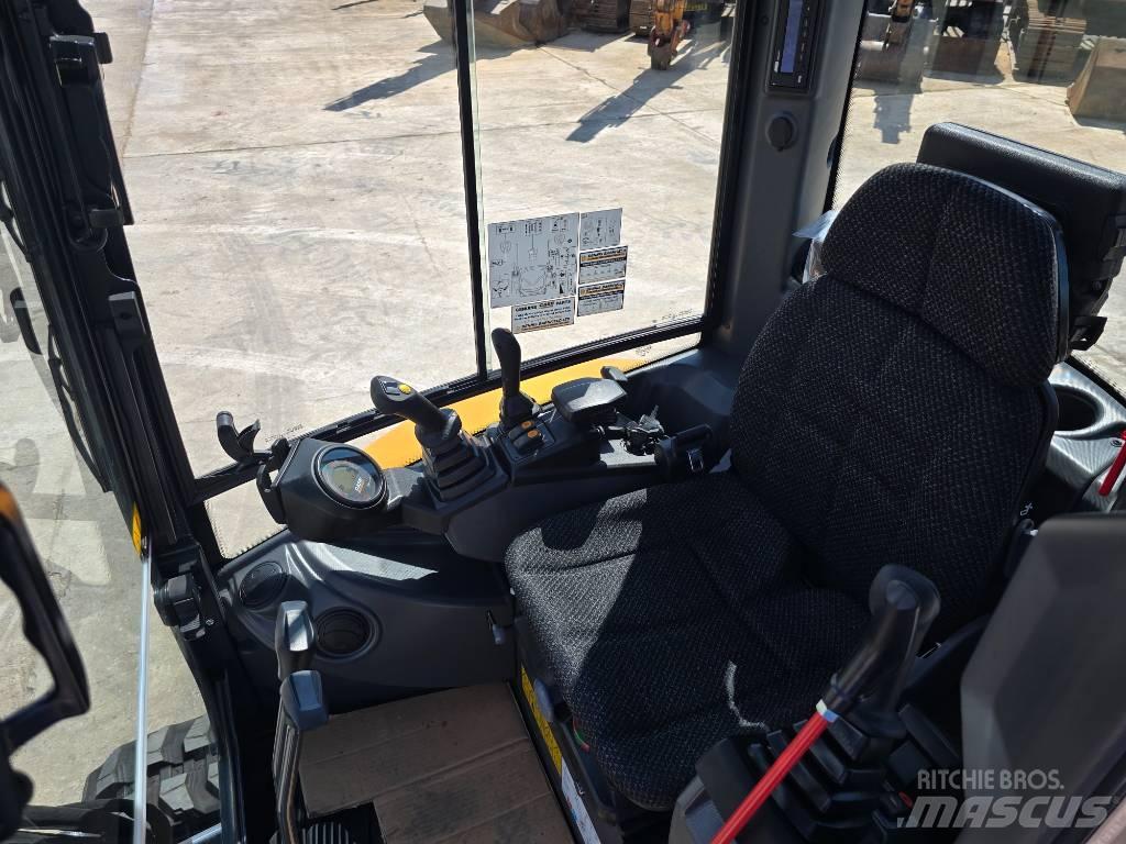 CASE CX25D Mini Excavators <7t (Mini Diggers)