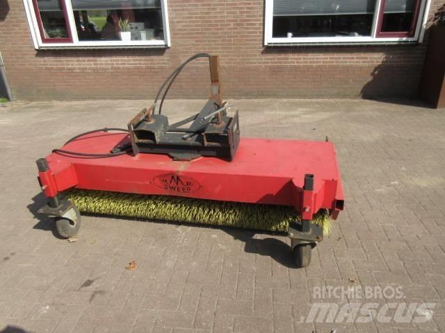 M SWEEP 200 Sweepers