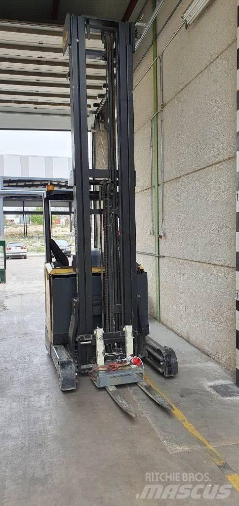 Yale MR14 Reach trucks