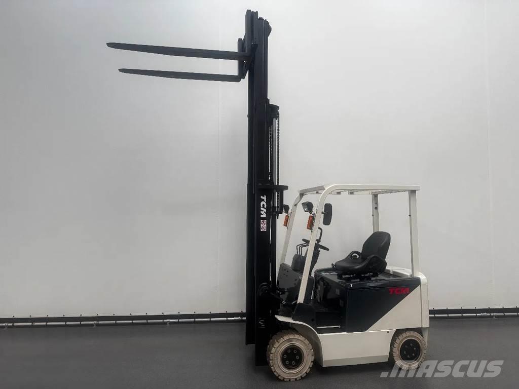TCM FB25-8 Electric Forklifts