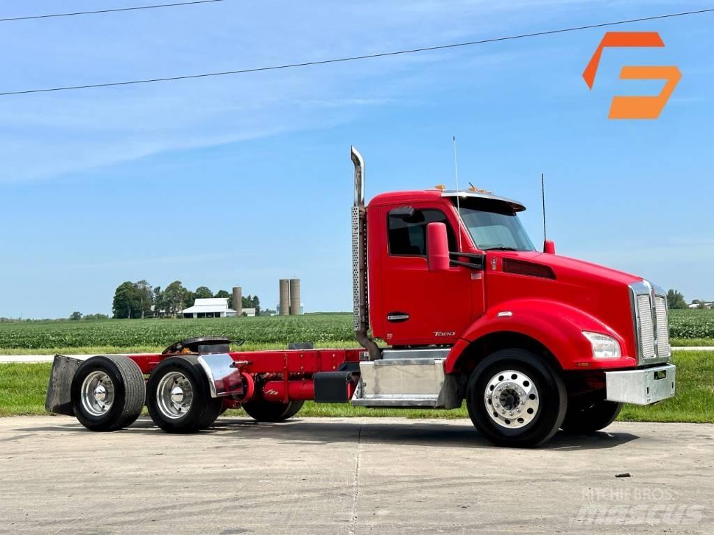 Kenworth T 880 Conventional Trucks / Tractor Trucks