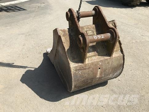  3' BUCKET, 80mm PINS Buckets