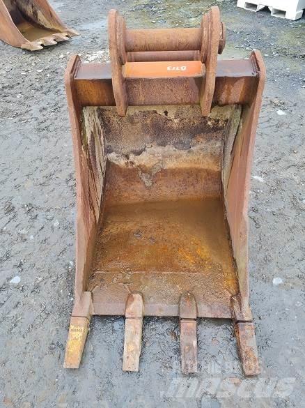  3' BUCKET, 80mm PINS Buckets