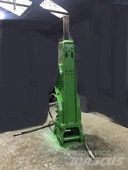  BREAKER MOTEBERT Other