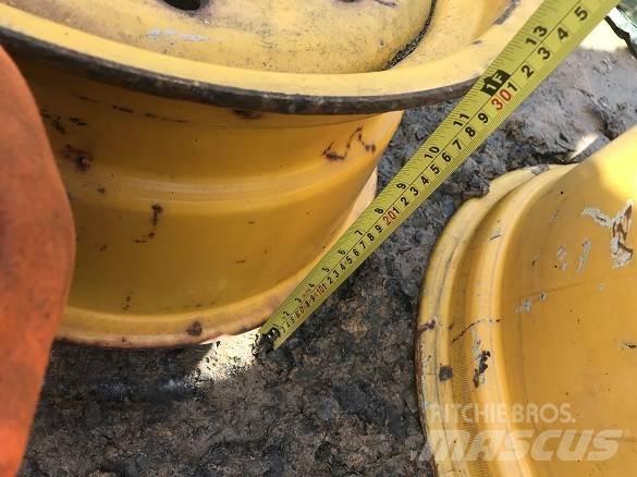  MASSEY FRONT WHEEL Tires, wheels and rims