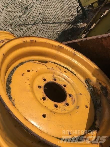  MASSEY REAR WHEEL Tires, wheels and rims