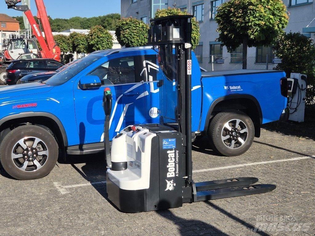 Bobcat BSL16N-I Pedestrian stacker
