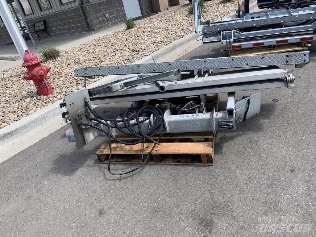 Maxon TE-25L Goods and Furniture Lifting Equipment
