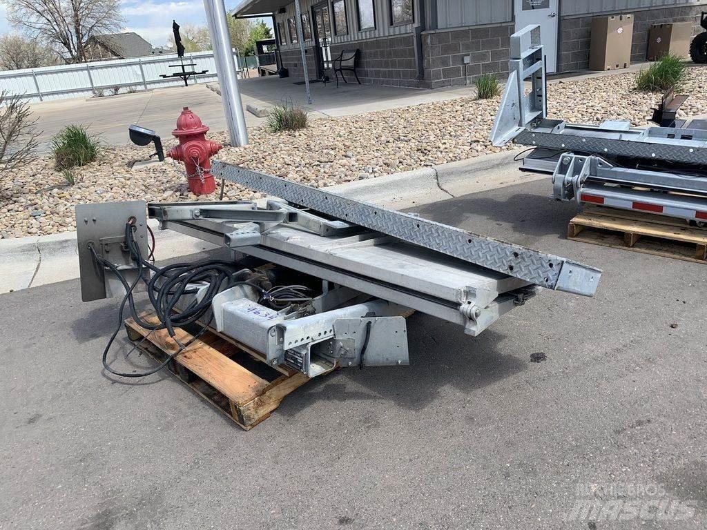 Maxon TE-25L Goods and Furniture Lifting Equipment