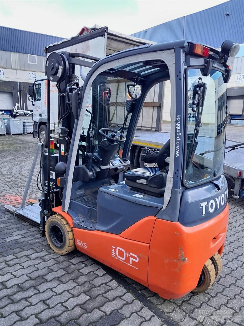 Toyota 8FBEKT18 Electric Forklifts