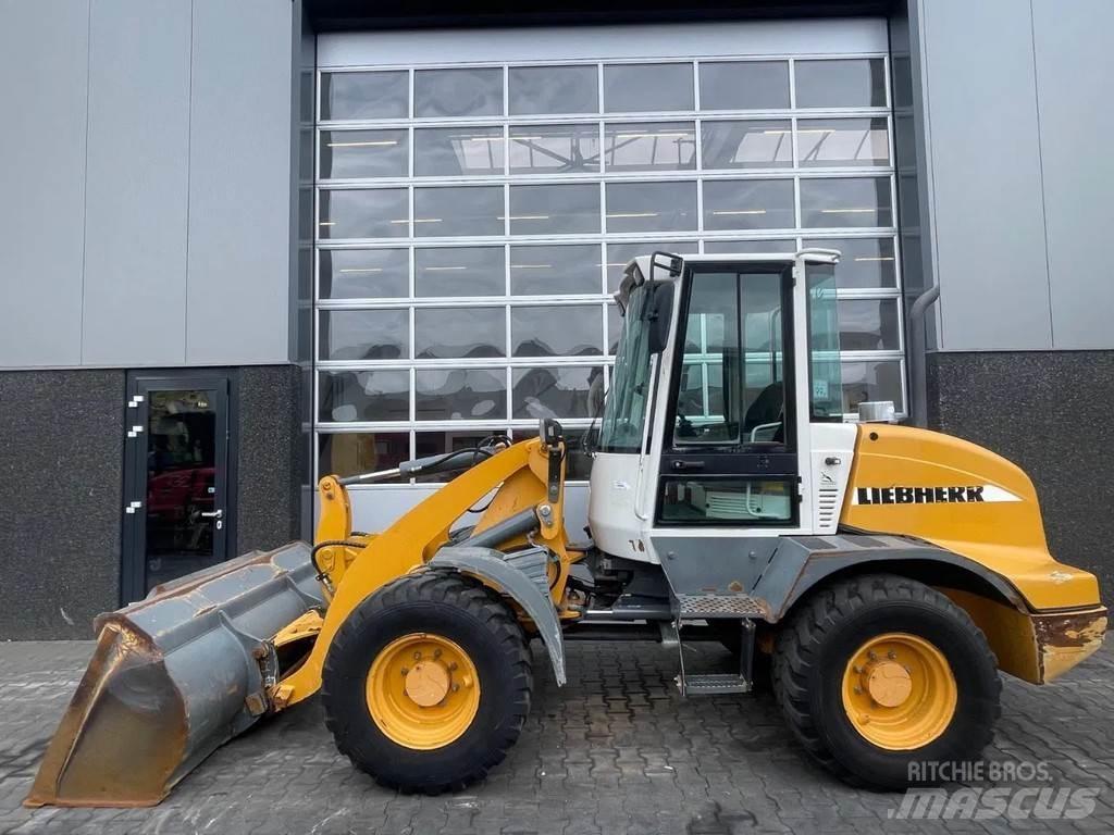 Liebherr L509 Wheel Loaders