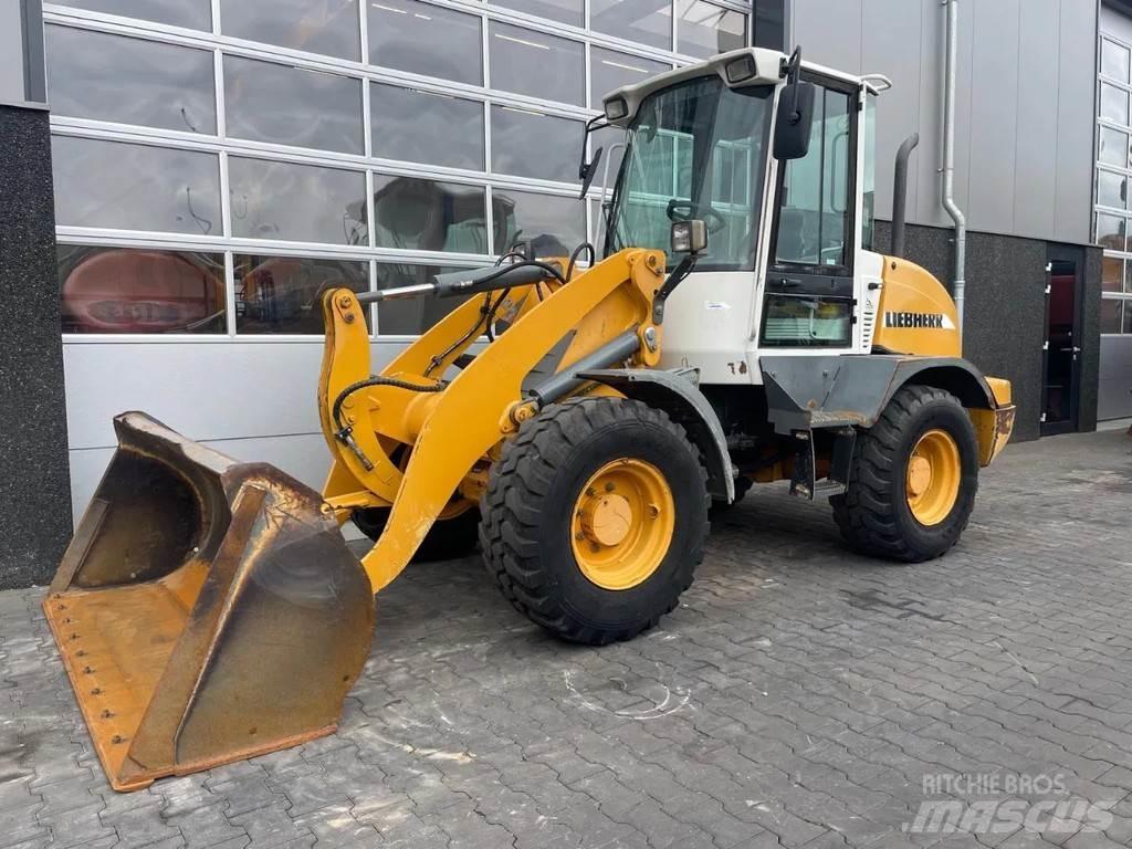 Liebherr L509 Wheel Loaders