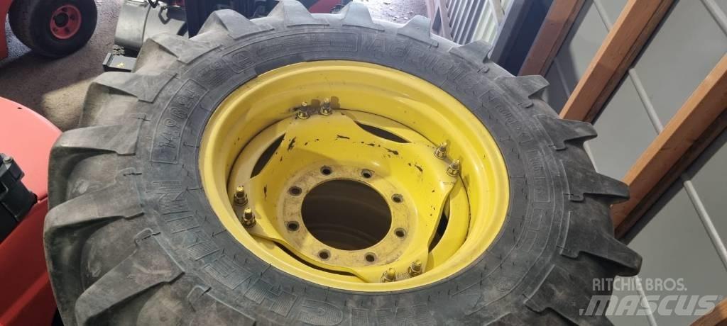 Michelin 14.9R24 Tires, wheels and rims