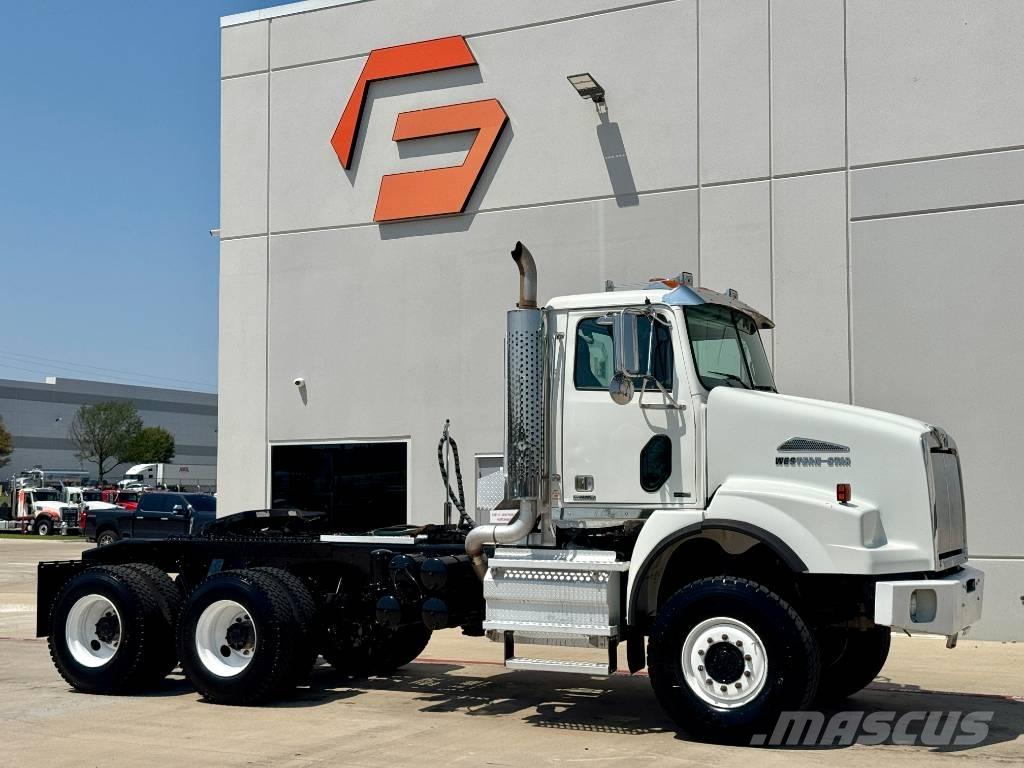 Western Star 4800 Conventional Trucks / Tractor Trucks